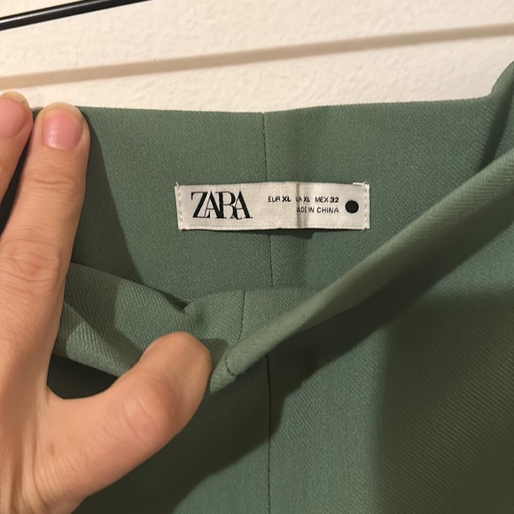 Zara sage green ultra high waisted wide leg pants size XL - Picture 2 of 2